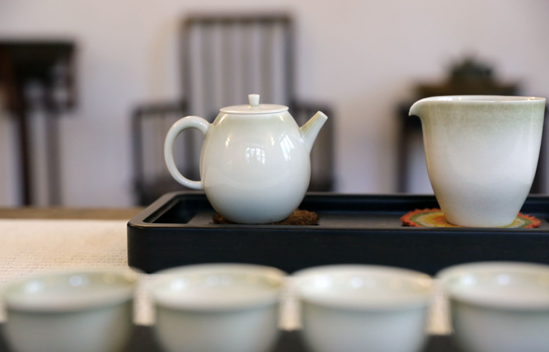 Wan Ling Custom Made Dehua Teapot Gongfu Tea Set