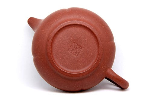 Mr. Ge Er-Lin 葛二麟 Stamp on YiXing Teapot. Hand crafted tea wares.